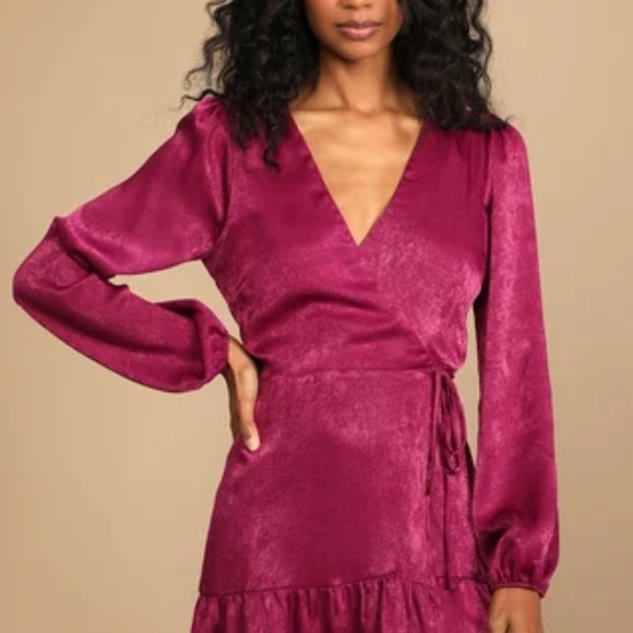 Lulus Dresses & Skirts - NWT Lulu's wrap dress